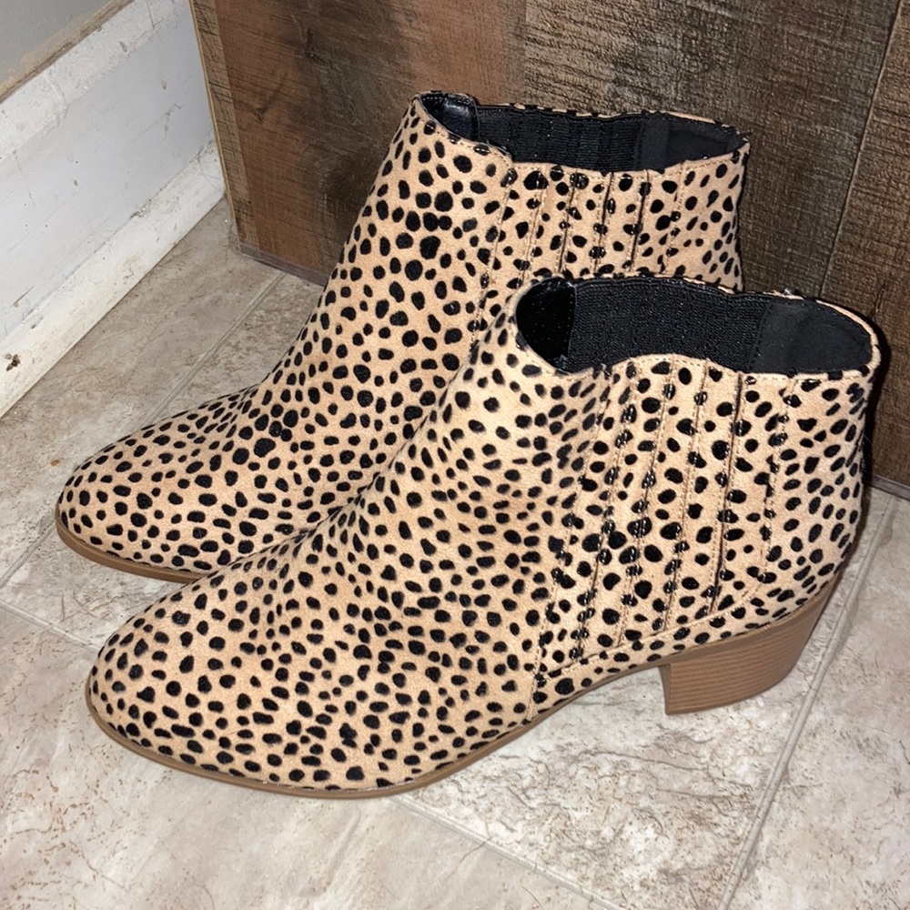Maurice’s boots